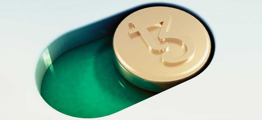 a can of soda sitting on top of a green container